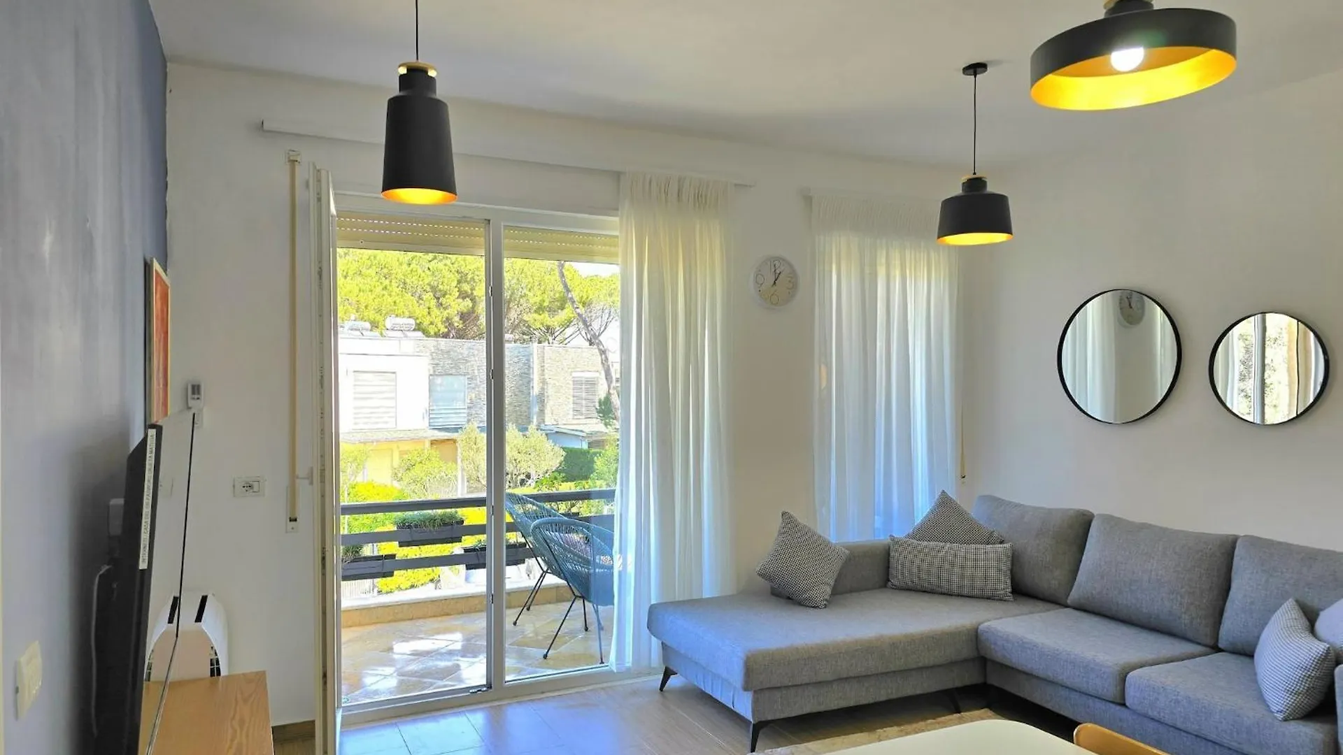 Holiday Home For Six Guests Plazhi San Pietro